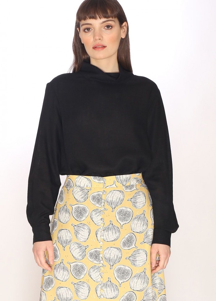 110129_FIGS BUTTONED SKIRT