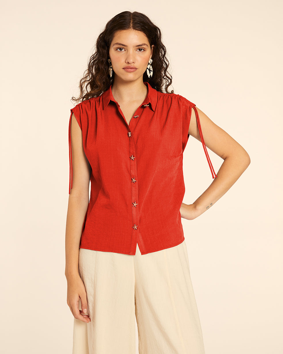 CAMISA CON ESTRELLAS ROJO