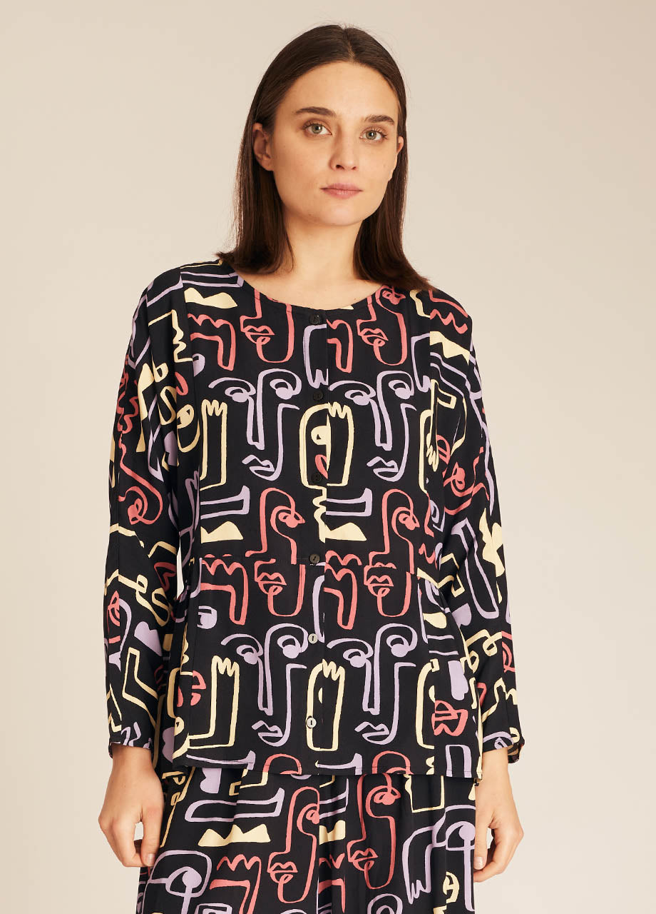 FACES PRINT BLOUSE