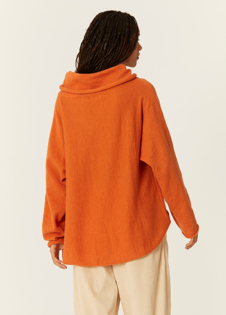 JERSEY CUELLO AMPLIO NARANJA