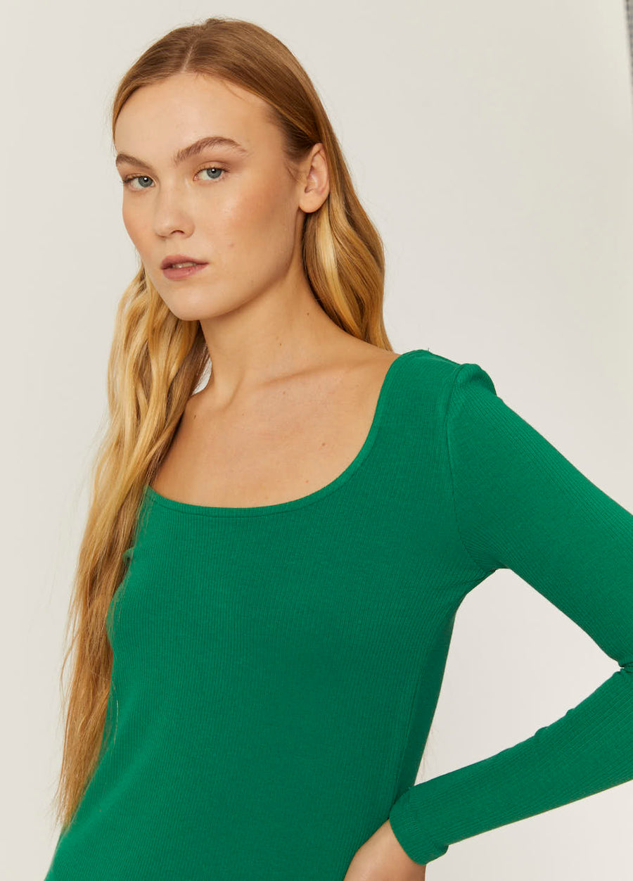 TOP VERDE A COSTINE CON SCOLLO A U